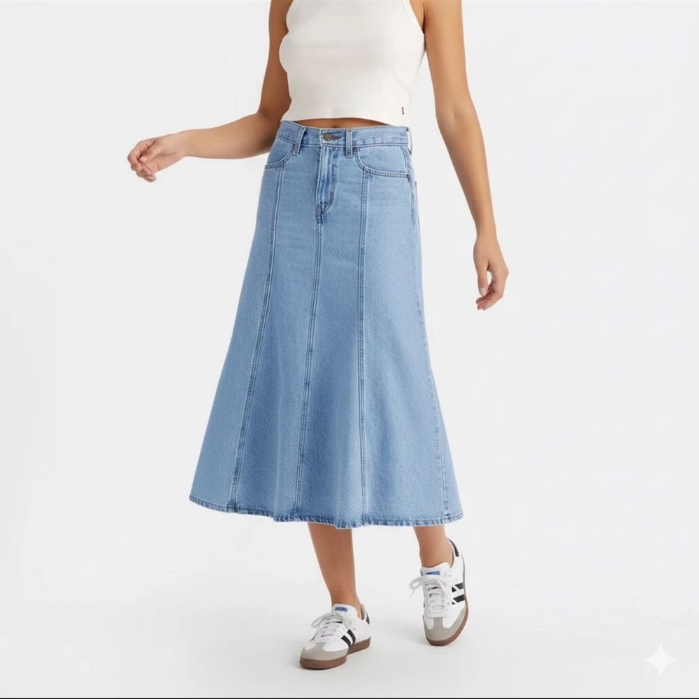 Levi's Women's‎ NWT Fit And Flare Denim Skirt Blue Size 33